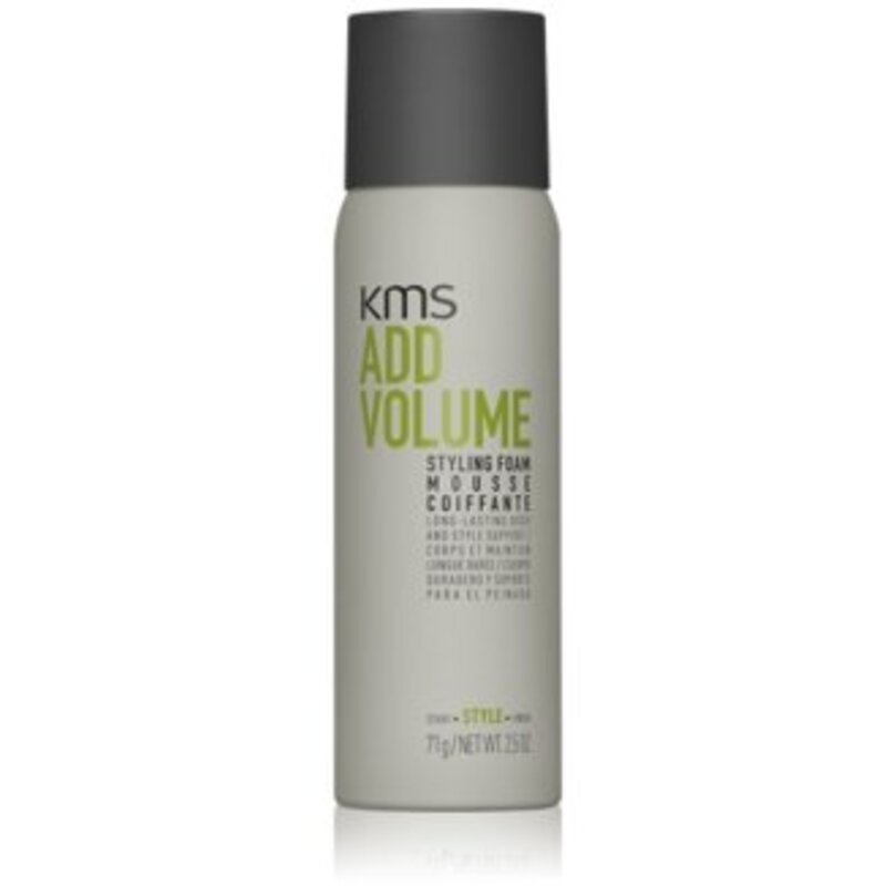 KMS Įpilkite „Volume Styling Foam“ – putų kietiklio, skirto apimčiai padidinti
